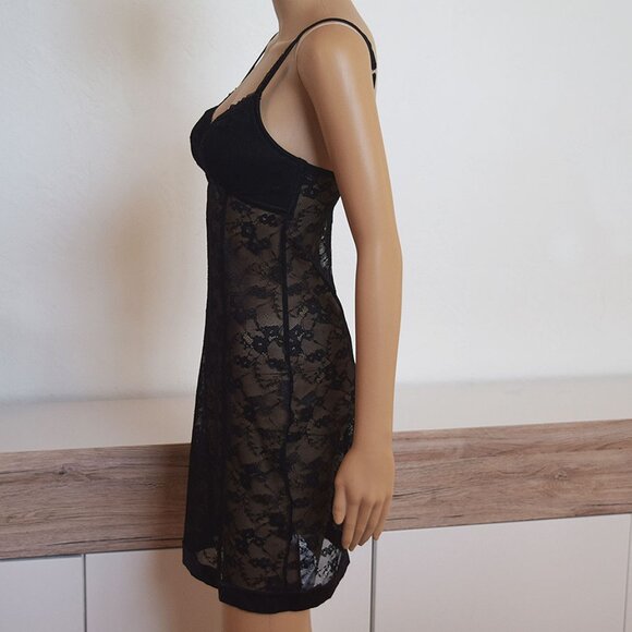 Intimissimi Sensual Stretch Lace Chemise With Padded Cups / Black Slip - Picture 6 of 12